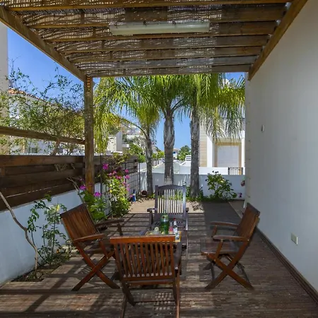 Imagine You And Your Family Renting This Luxury Villa In Paralimni, Minutes From The Beach, Protaras Villa 1486 باراليمني