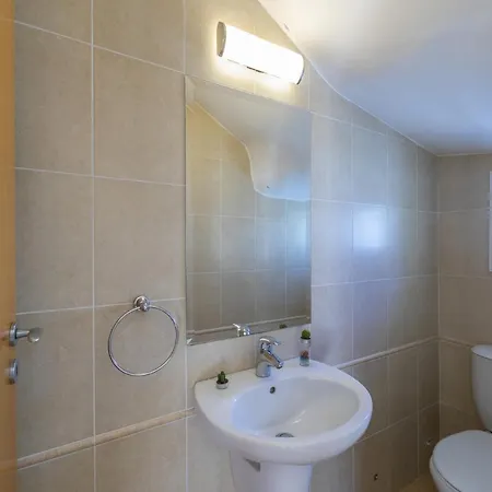 فيلة Imagine You And Your Family Renting This Luxury Villa In Paralimni, Minutes From The Beach, Protaras Villa 1486