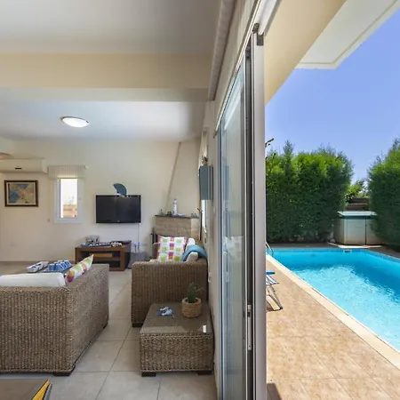Imagine You And Your Family Renting This Luxury Villa In Paralimni, Minutes From The Beach, Protaras Villa 1486