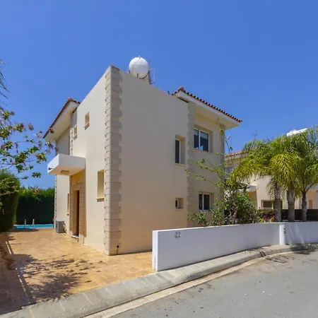 Imagine You And Your Family Renting This Luxury Villa In Paralimni, Minutes From The Beach, Protaras Villa 1486 * Paralimni